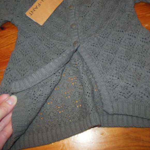 New! EN FANT 9-12M Gray Pointelle Knit Cardigan Sweater - Picture 2 of 5
